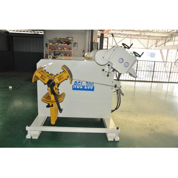 Timer Control Flexible Uncoiler with Straightener Turbine Type Adjustment Device