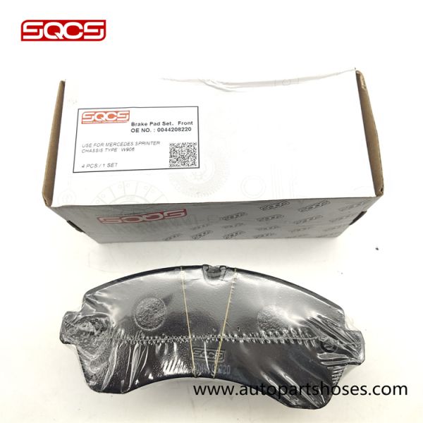 ISO/TS16949 Certified Brake Pads for 2006- Sprinter 906 0044206820 004 420 82 20