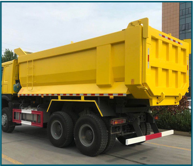 Manual Transmission Sinotruk Howo Tipper Truck 6X4 8X4 Euro 2 371hp/400HP 10 Wheeler Dump Truck with Gross Vehicle Weight 21-30T