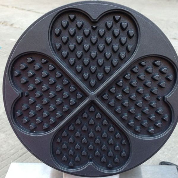 App-Controlled 6kg Four of Hearts Waffle Maker A Must-Have for Restaurants