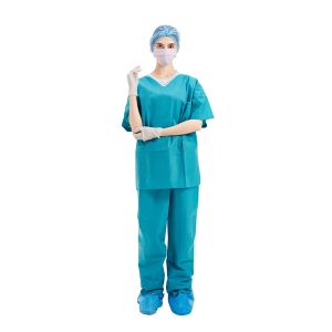 Food Industry Disposable Scrub Suits , 45gsm disposable hospital scrubs