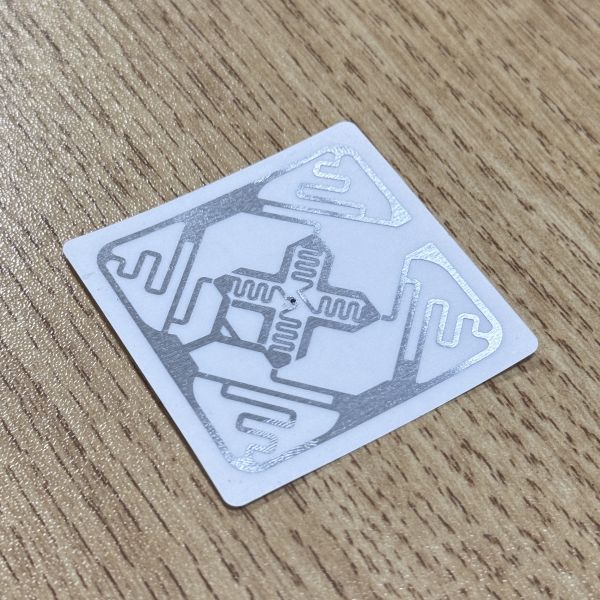 RFID Soft Security Tags 50 X 50mm Square Silver Roll Customizable Chip Code
