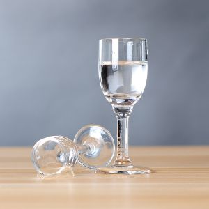 Quality Machine Made 2 Oz Goblet Shot Glass For Wine Tasting for sale