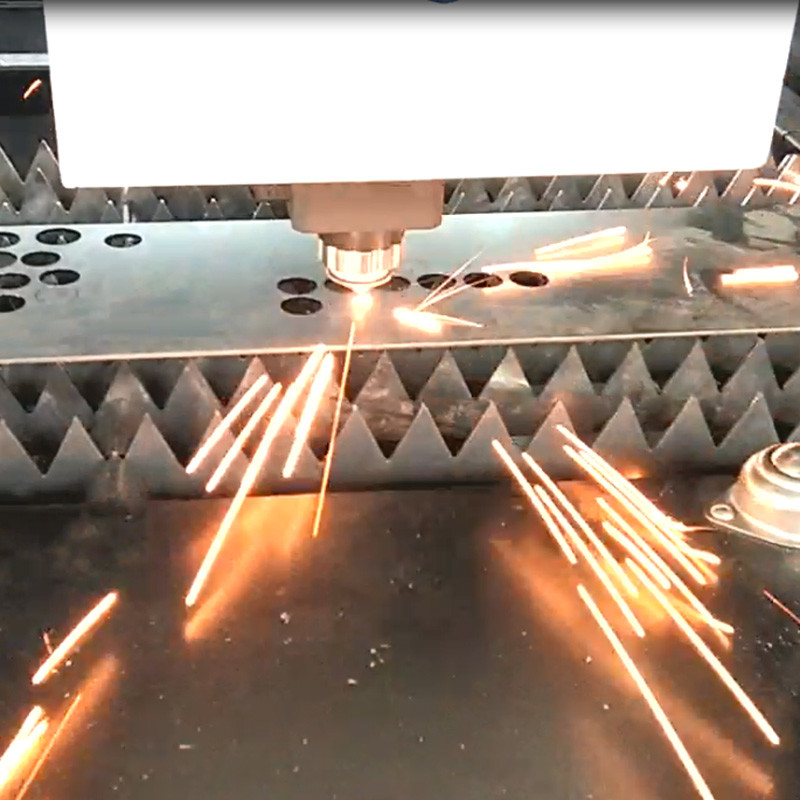 Cnc Sheet And Tube Cutting Machine Single Table 3015 6kw With 220mm Chuck