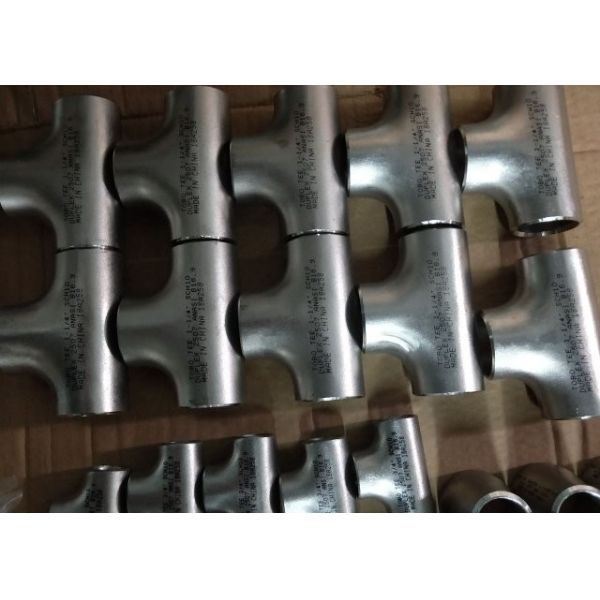 Buy B366 WP1925N UNS N08926 Duplex Stainless Steel Equal Tee at wholesale prices