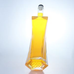 750ml Hexagonal Super Flint Material Cork Sealing Type Glass Bottle for Liquor
