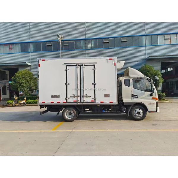 China Factory Customized JAC V5 Refrigerator Truck Freezer Food Meat Transport Container Box Refrigerated Truck
