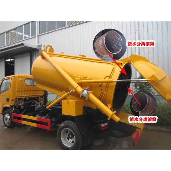 Cesspit Emptier Truck 8000 to 12000 Liters Vacuum Suction Fecal Pump Tank Truck 190HP Diesel Engine