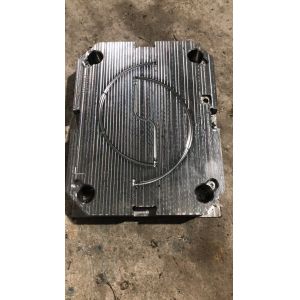 China ISO9001 Standard Injection Molding Molds Two Cavity Bucket Handle Mould on sale