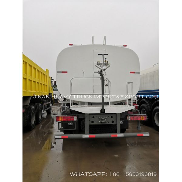 Sinotruk Howo 25cbm 25000 Liters Water Tank Truck Water Sprinkler Truck