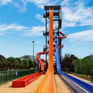 Water Playground Equipment Irritative Freefall Slide Fiberglass High Speed Water
