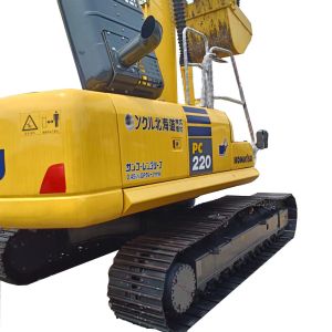 Quality Used Komatsu PC220 Hydraulic Crawler Excavator 22 Ton with Original Hydraulic Pump for sale