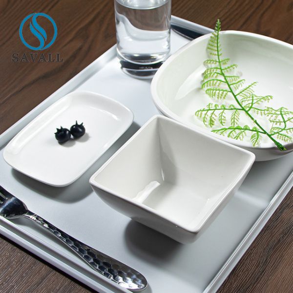 Buy White Airline Dinnerware New Spring Customize Logo Dinner Set at wholesale prices