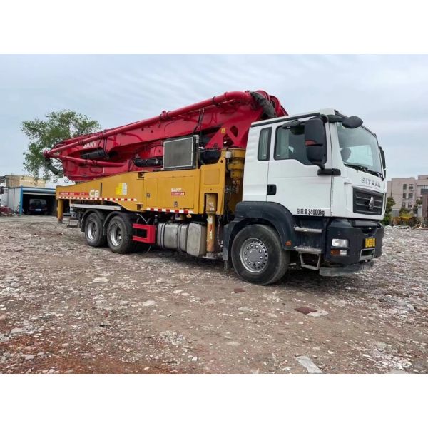 95% Near New Condition with Perfect Work Status 2020 47m Concrete Mounted Truck Pump Beton Pump Concrete Mixer Sale at Good Price