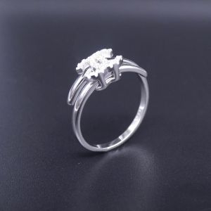 Flower Shape Silver Cubic Zirconia Rings Minimalist Style Pure 925 Silver For