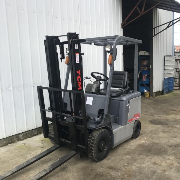 Precision Electronics' TCM 1.5-ton Electric Forklift for Cold Chain Warehousing