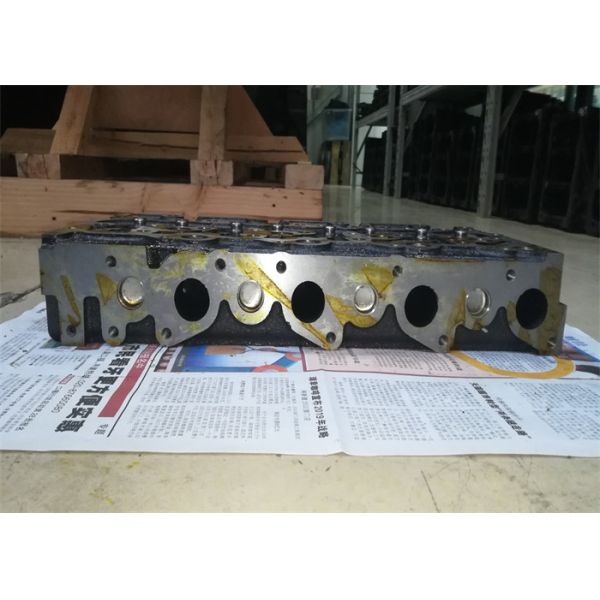 V2403 Diesel Engine Cylinder Head For Excavator PC56-7 19077-03040 Metal Material