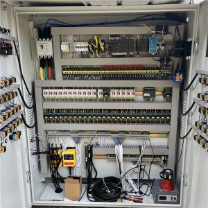 Customized Available Battery Layer Chicken Cage Chicken Poultry Farms