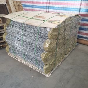 6ft 8ft 5x5 6x6 Galvanized PVC Coated Chain Link Fence For Agricultural Fence