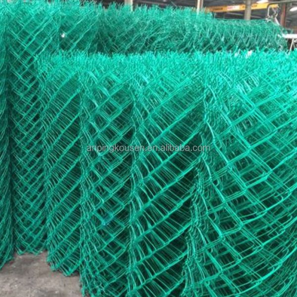 Customized Cyclone Wire Fence Diamond Wire Mesh Netting Panel Galvanized