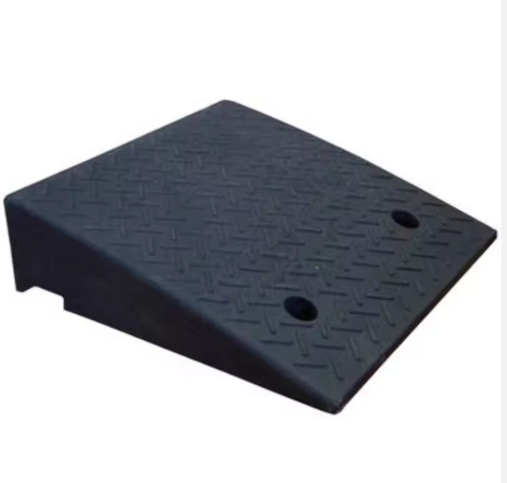 Rolled Rubber Ramp Edge / Rubber Kerb Ramp Rubber / Driveway Curb Ramp