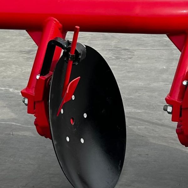 Agricultural Tillage Equipment Tractor Disc Plough 1lyx-330 900mm Working Width