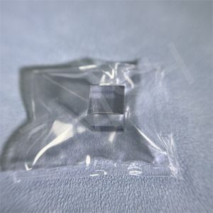 10x10x10mmt Transparent SiC Optical Lens 4H-SEMI Hardness 9.0 Customzied Shape