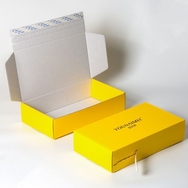 Custom Mailer Box With Tear Strip For Clothes Full Color Eco-Friendly Packaging