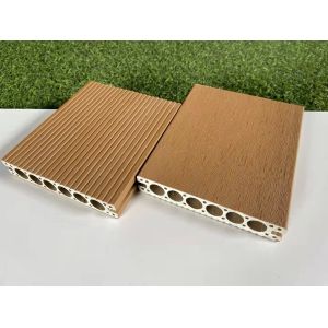 Brushing Surface Waterproof Fireproof PVC Plastic Composite Balcony/Terrace