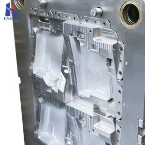 P20 Hot Runner Mould Toolmaking Services Plastic Injection Molding Maker