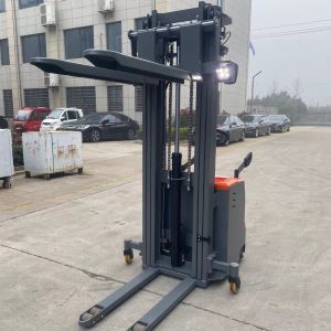 load 1600kg 3000mm Full Electric pallet Stacker forklift with DC drive motor
