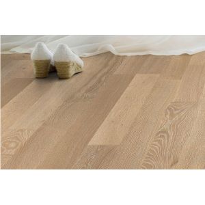 storng waterproof engineered oak floorboards