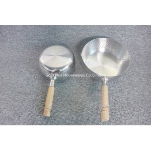China Food Grade Stainless Steel Milk Pot 20cm With Wooden Handle on sale