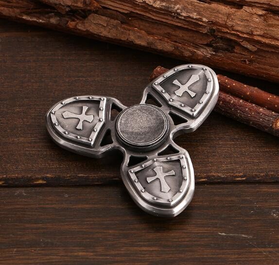 2017 Fidget Tpinner Captain America Metalc Stress Finger Spiner Aluminium Hand Toys Stress Colorful 1117