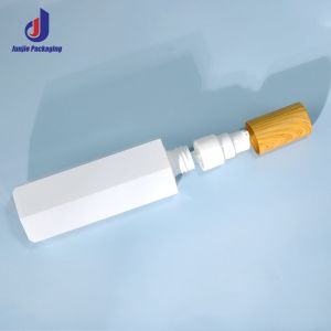 PP / Acrylic Refillable Cosmetic Bottles 100ml Square Perfume Bottle Custom