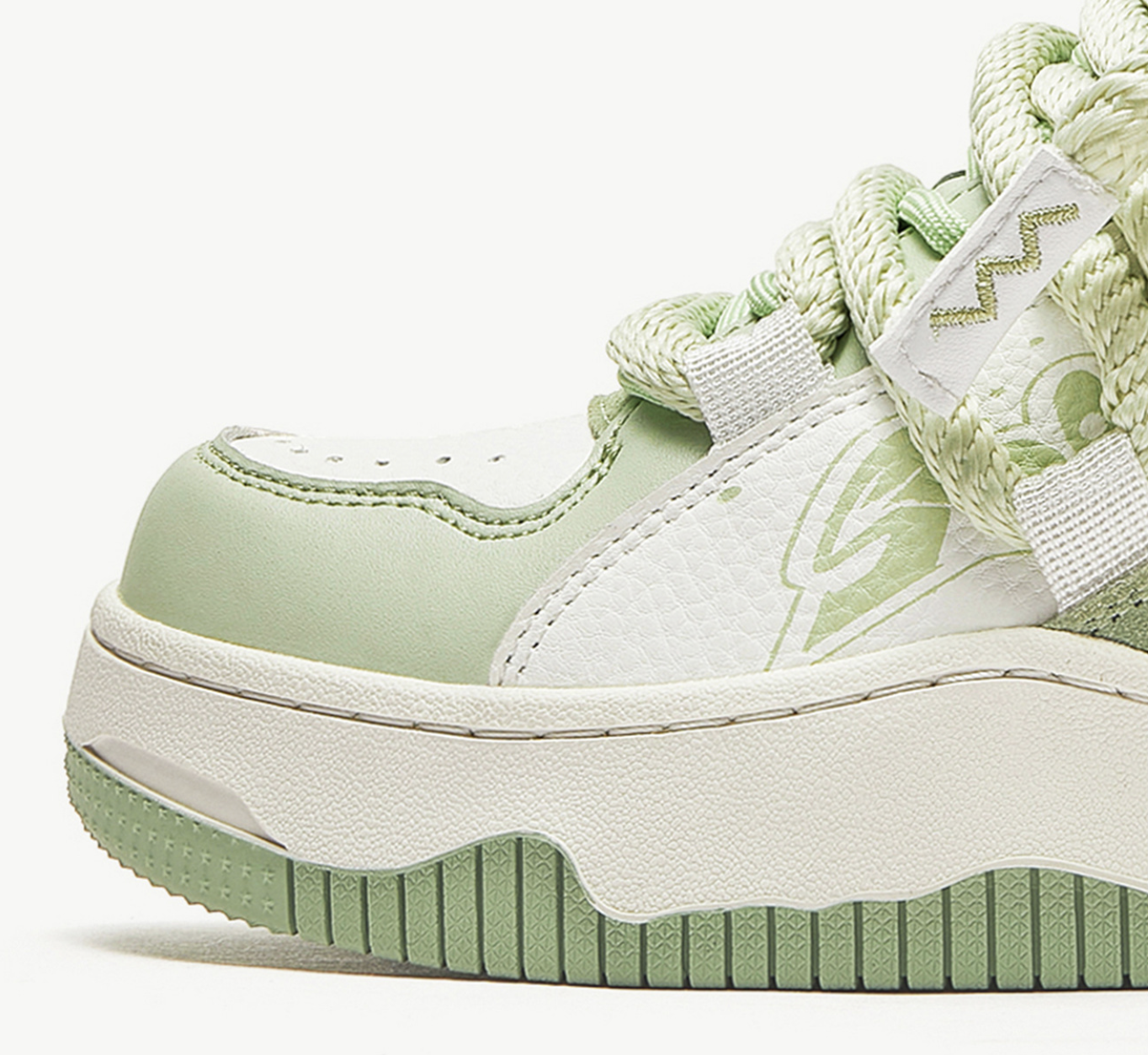 Fashion Women Low Vulcanized Sneakers , Casual Lace Up Chunky Sneakers