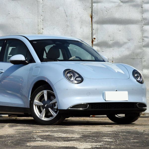 Used Electric Cars with Tyre size 215/50/R18 and Electric 5 Seats Long Range Fast Charge