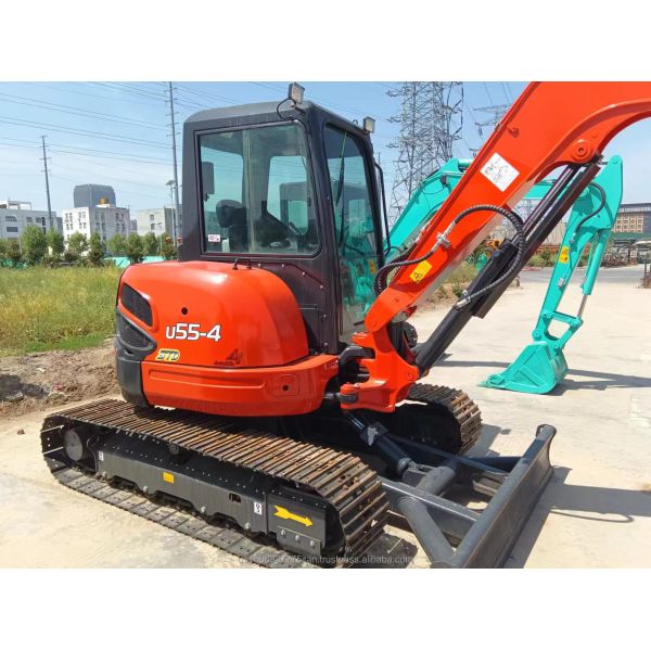 6TON Operating Weight KUBOTA KXU55 Excavator with Original Hydraulic Valve and Engine