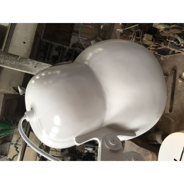 White Lamp Paint Unique Metal Wall Sculptures , Handicraft Works Welded Metal Sculpture