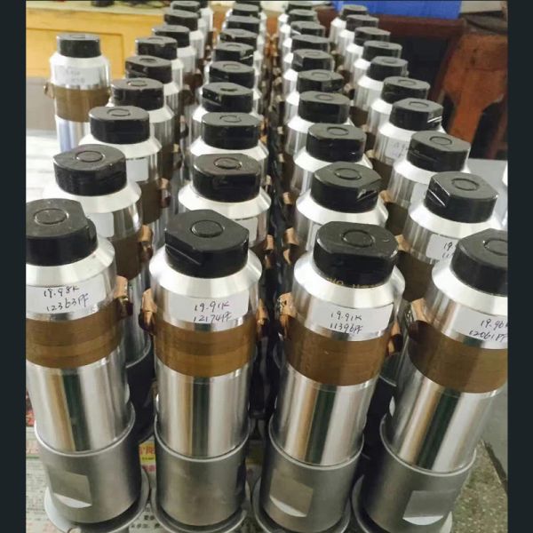 Mouth Mask Earloop Ultrasonic Welding Transducer 20KHz Vibration Sensor With