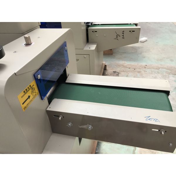 Photoelectric Eye Tracking Industrial Bagging Machine With Gear System