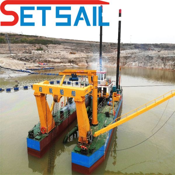 China Full Automatic Diesel 14inch Sand Pump Dredger with hydraulic