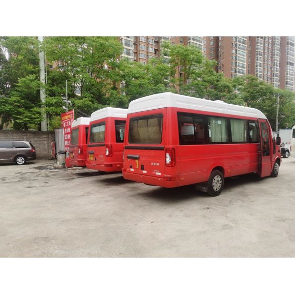 IVECO 6725 146hp 19seats Used Mini Bus Small Passenger Coach Diesel Engine
