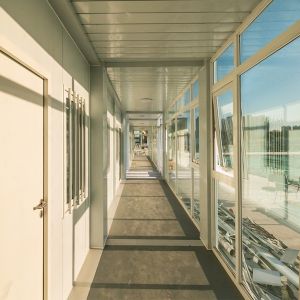 Zontop 20ft 40ft Luxury Modern Steel Portable Stackable 3 Bedroom China Shipping