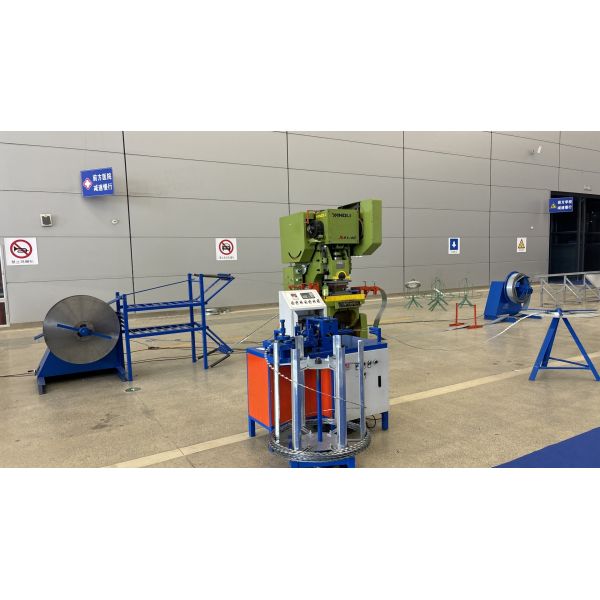 Buy Durable Double Strand Barbed Wire Machine High Output at wholesale prices