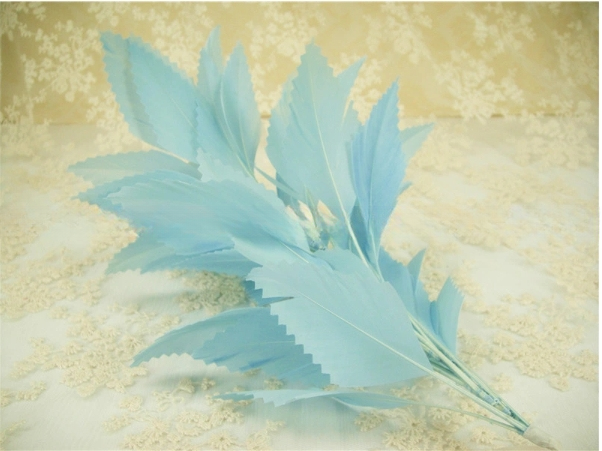 Exquisite Craftsmanship Goose Feather Flower Mount with Wire Accessory
