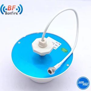 20 dBi Dual Polarized 2X2 MIMO Enclosure Patch Panel 5.8 GHz Antenna for 698