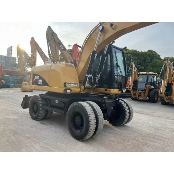 CatM315D Wheel Excavator Excellent Performance And Multiple Practical Functions