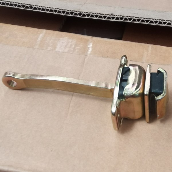 Buy WG1642340026 Connecting Plate Sinotruk Howo Truck Spare at wholesale prices