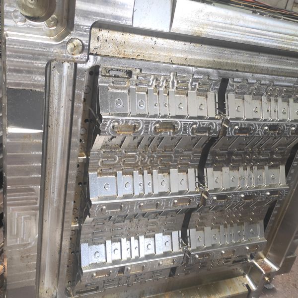Plastic Injection Molding Mould for Steel Electronics Parts Production Line Injection Mould